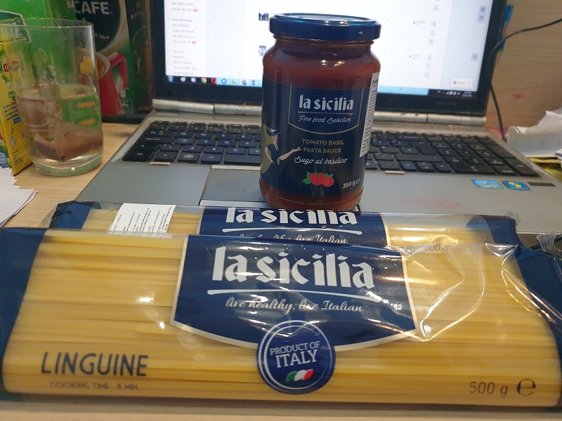 Combo 2 gói Mì Sợi dài dẹp Linguine (Spaghetti) số 5 La Sicilia – 500g và 01 lọ Sốt spagetty cà chua và húng quế 350G
