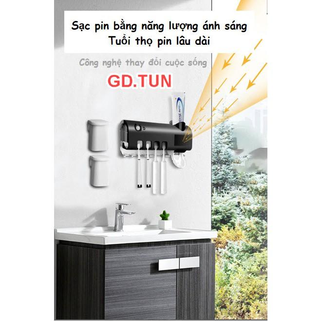 Giá Treo Bàn Chải Nhả Kem Đánh Răng Khử Khuẩn Tiện Lợi Cho Gia Đình