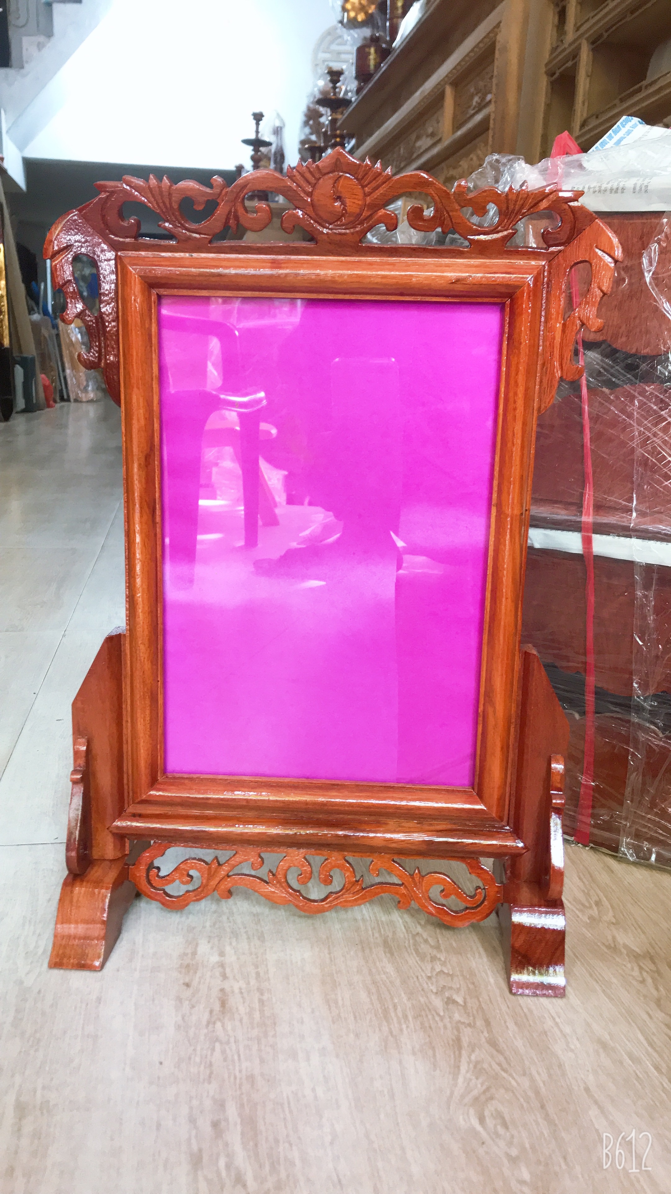 Khung ảnh thờ gỗ hương 20/30