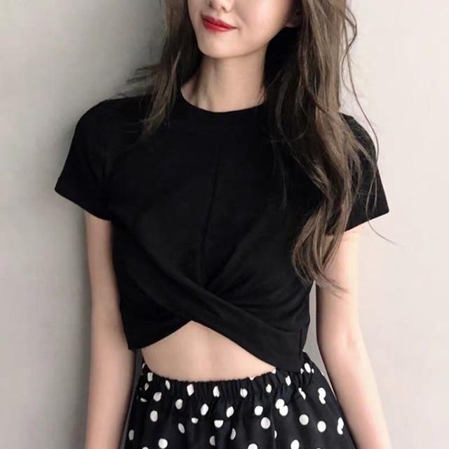 Áo croptop xoắn eo tay ngắn