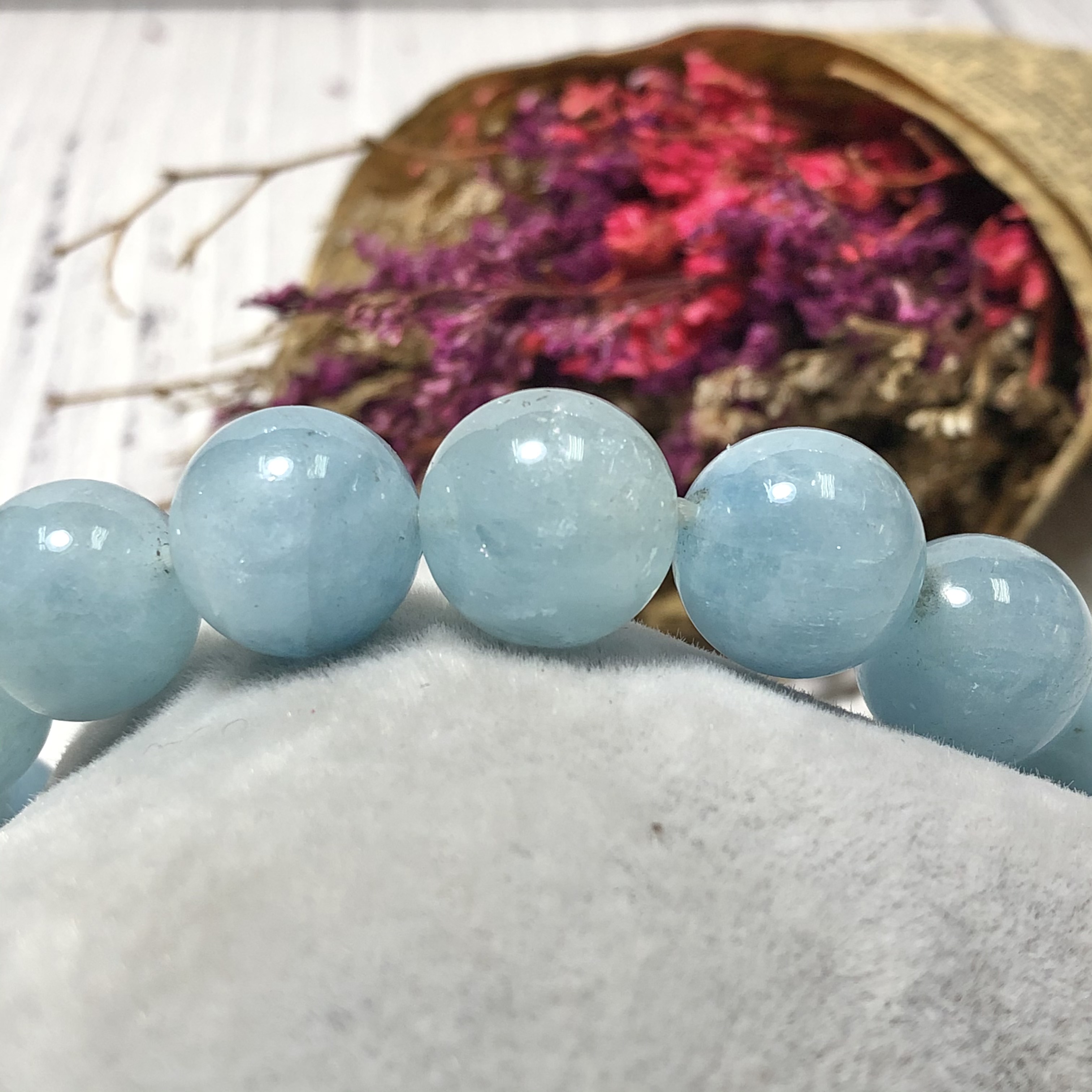 Vòng tay đá Aquamarine 12mm