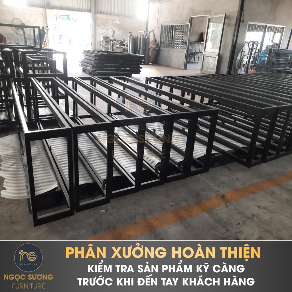 Kệ bếp lò vi sóng có rổ KE01 Ngọc Sương dài 89cm x rộng 40cm x cao 124cm