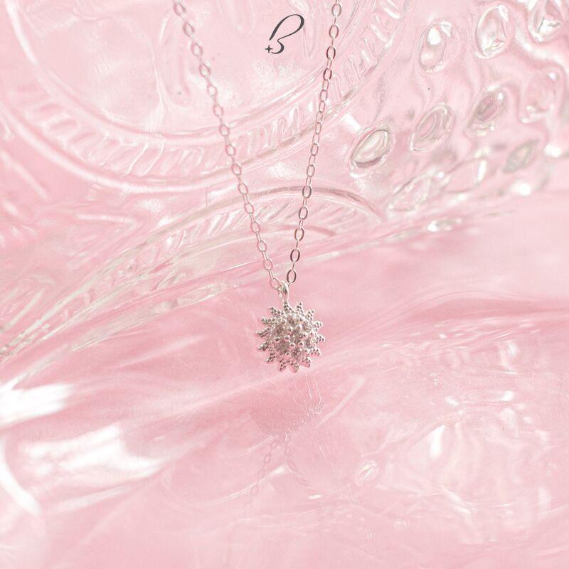 Vòng cổ Bling It ánh sáng mặt bạc đính đá BIVC242