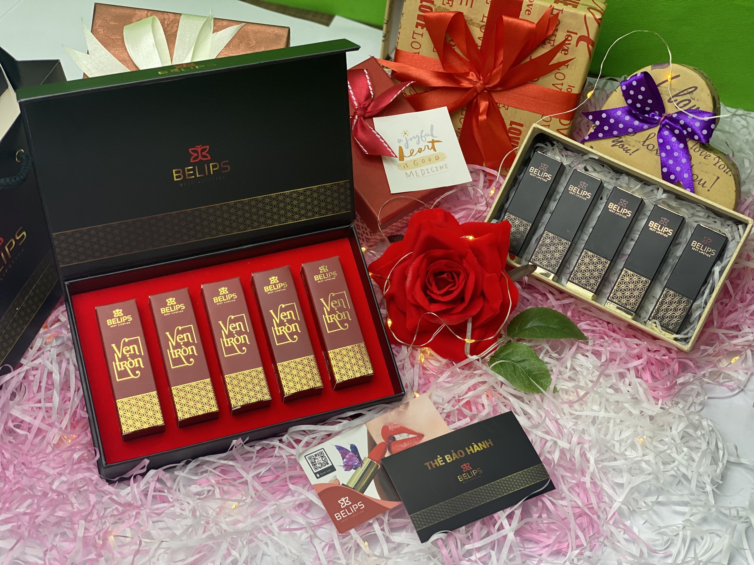 Sét son quà tặng Belips 5 thỏi Vẹn Tròn hộp đen sang trọng