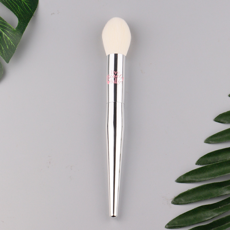 Cọ trang điểm Má Hồng IT Blush Brush