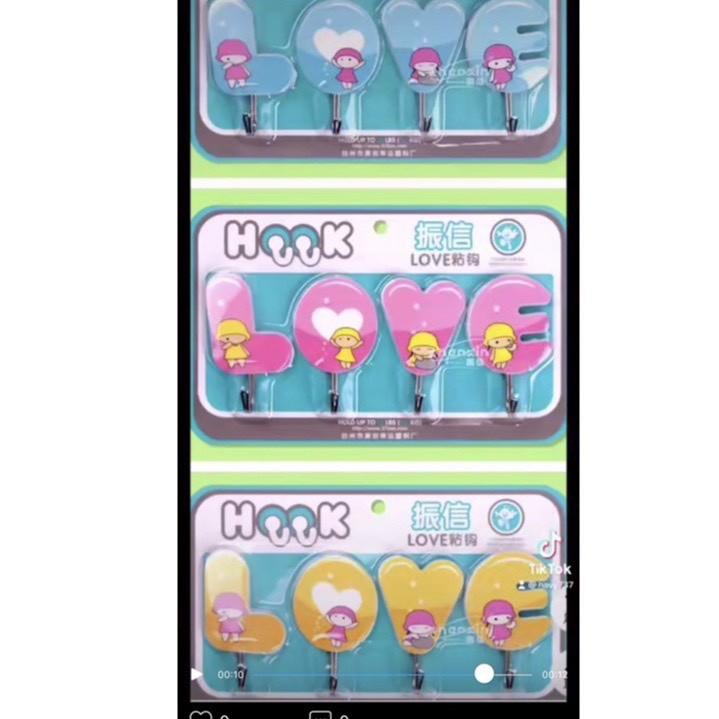 Set 4 móc dán tường chữ LOVE