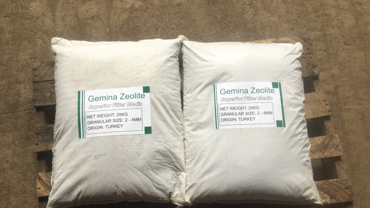 Hạt quặng Gemina Zeolite: Vật liệu lọc nước gói  0,5kg và 1kg