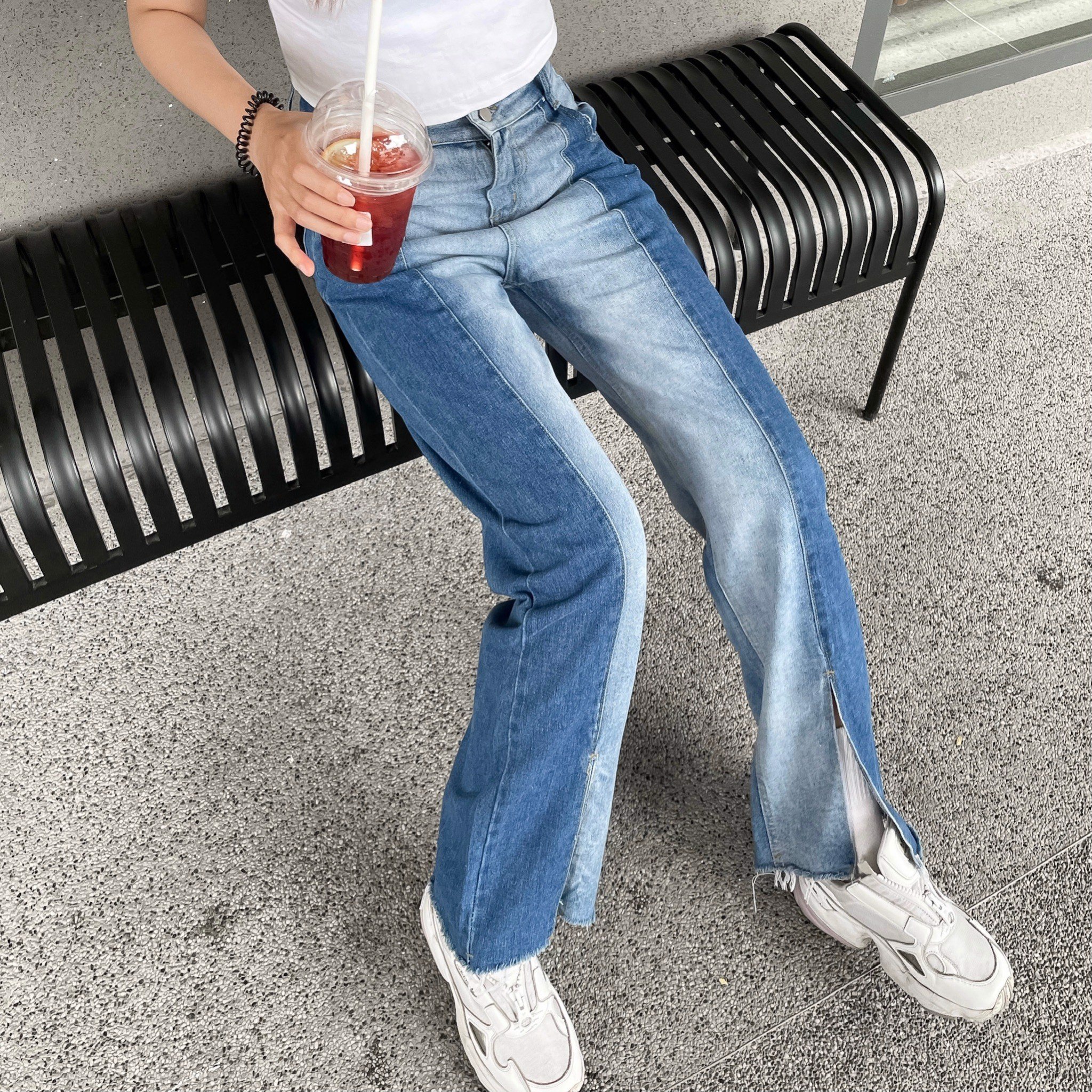 Quần Jeans Nữ Phối 2 Màu Xẻ Gấu 8023