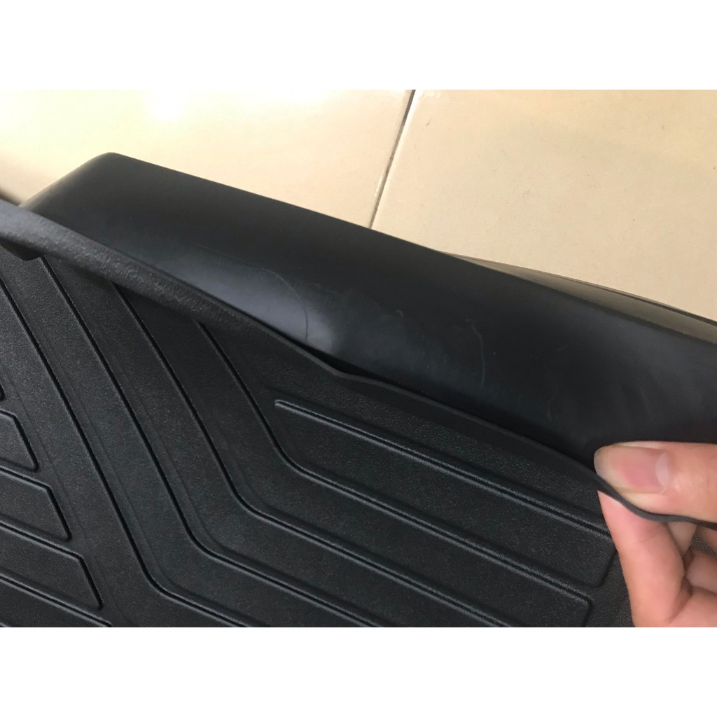 Tấm lót cốp nhựa đen dẻo theo xe Attrage 2018-2019-2020-2021 nhựa TPO cao cấp