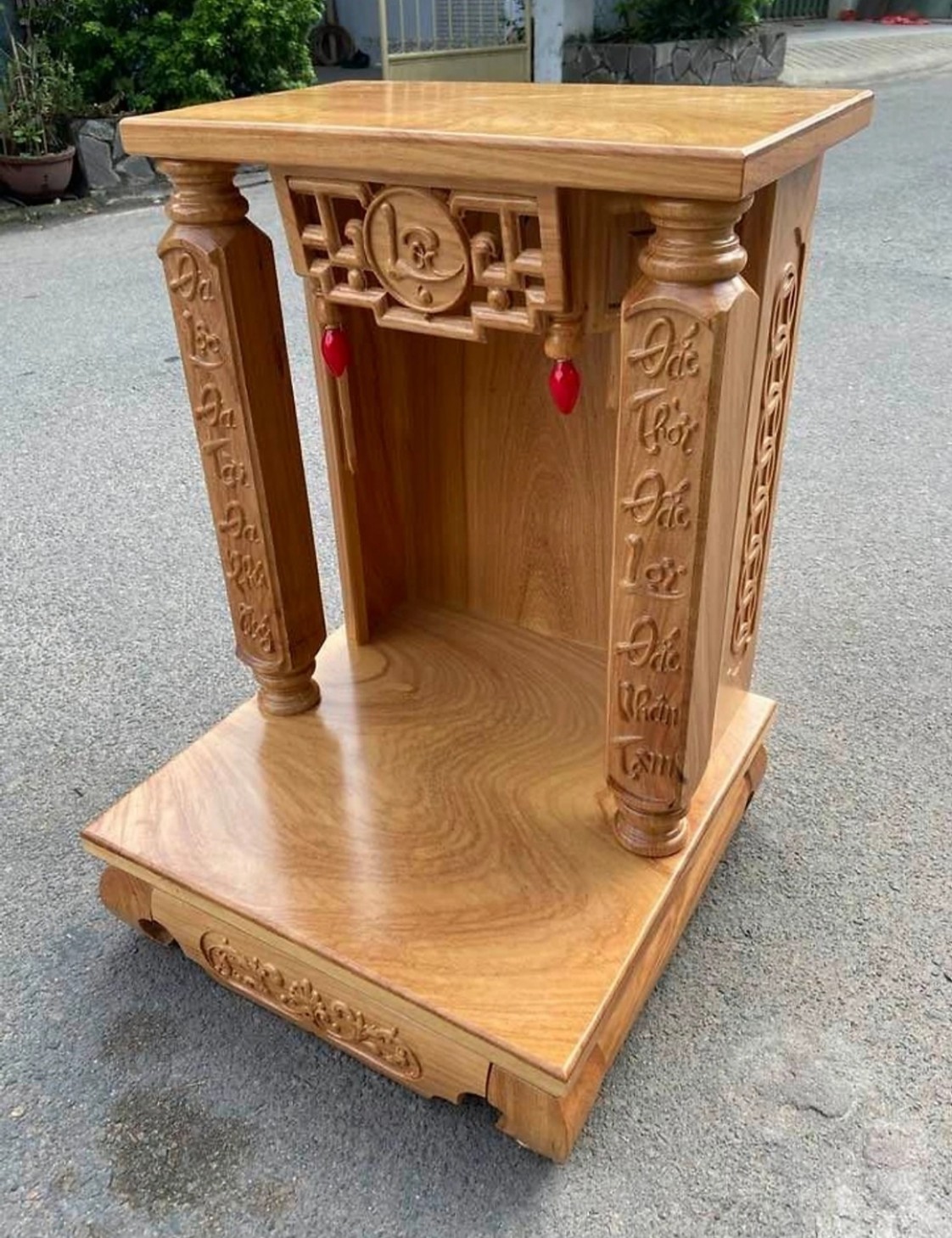 Bàn thờ thần tài ông địa gỗ gõ 48 x 81 cm