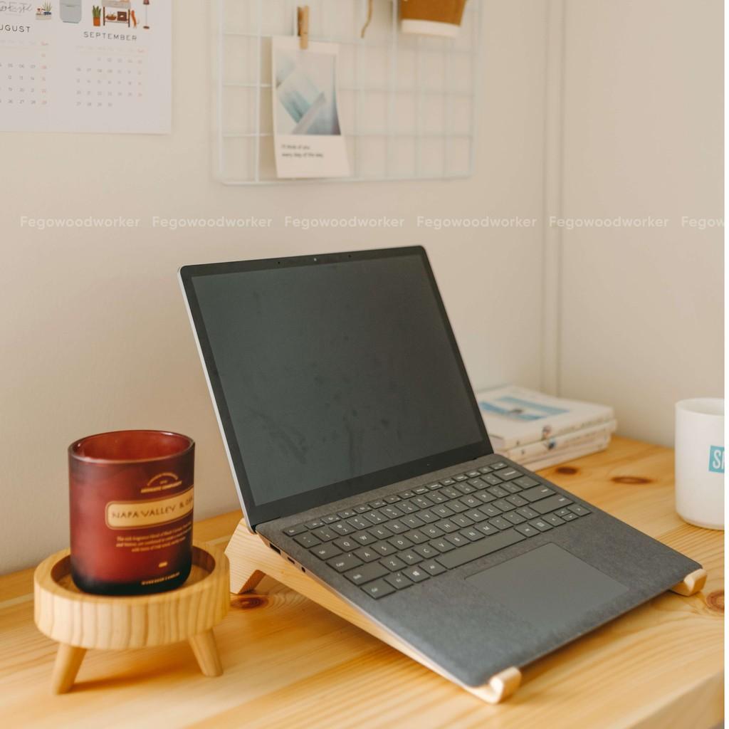 Giá đỡ Laptop gọn nhẹ/ Chân đế kê tản nhiệt máy tính chống trượt bằng gỗ thông tự nhiên