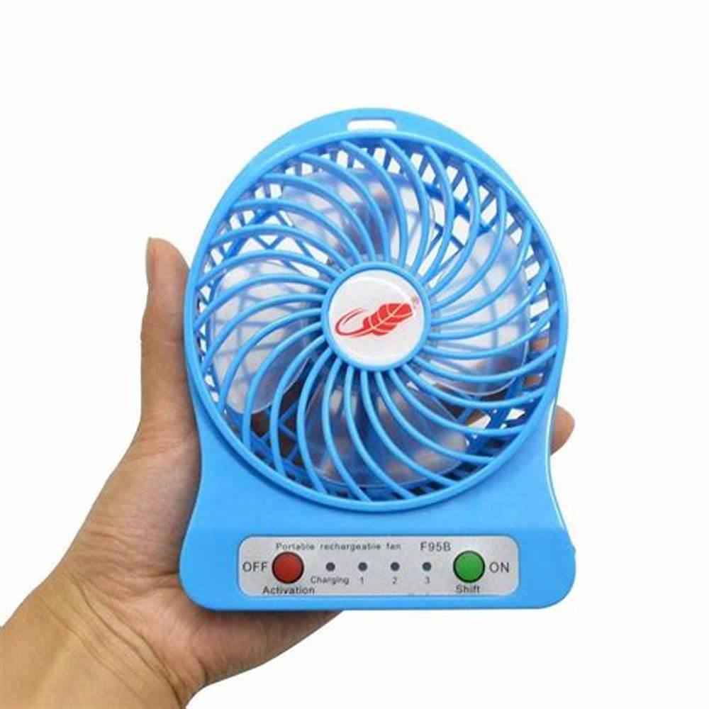 Quạt sạc, tích điện 3 tốc độ
