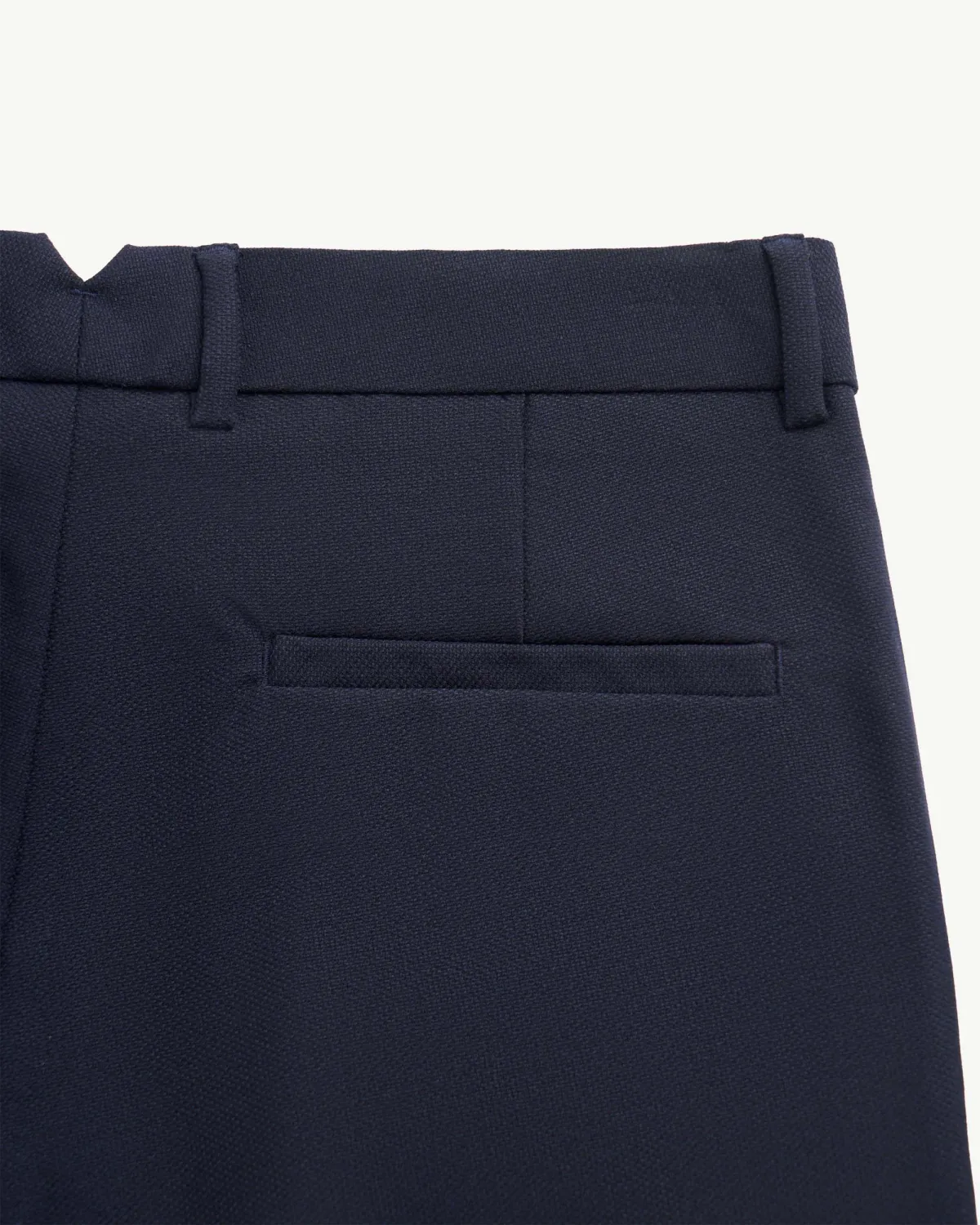Quần Tây Nam Dài Ủi Ly Trước vải dệt dobby Màu xanh Navy Form Slim Cropped - ROUTINE 10F25PFO015