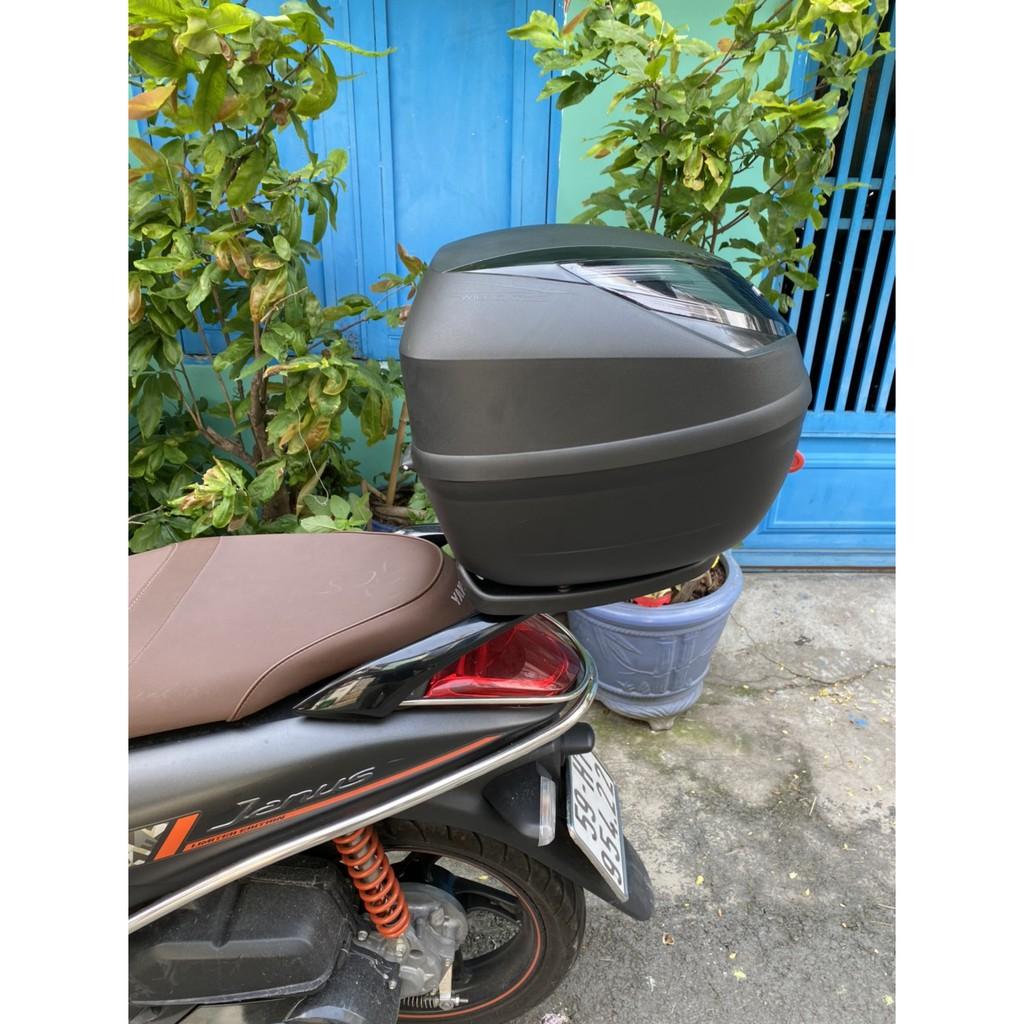 Thùng Givi E250N2 kèm đế và bát gắn cho xe Janus, thùng xe Janus E250N2