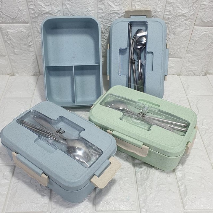 Hộp cơm văn phòng 3 ngăn có đũa và thìa inox đi kèm - Xanh lá