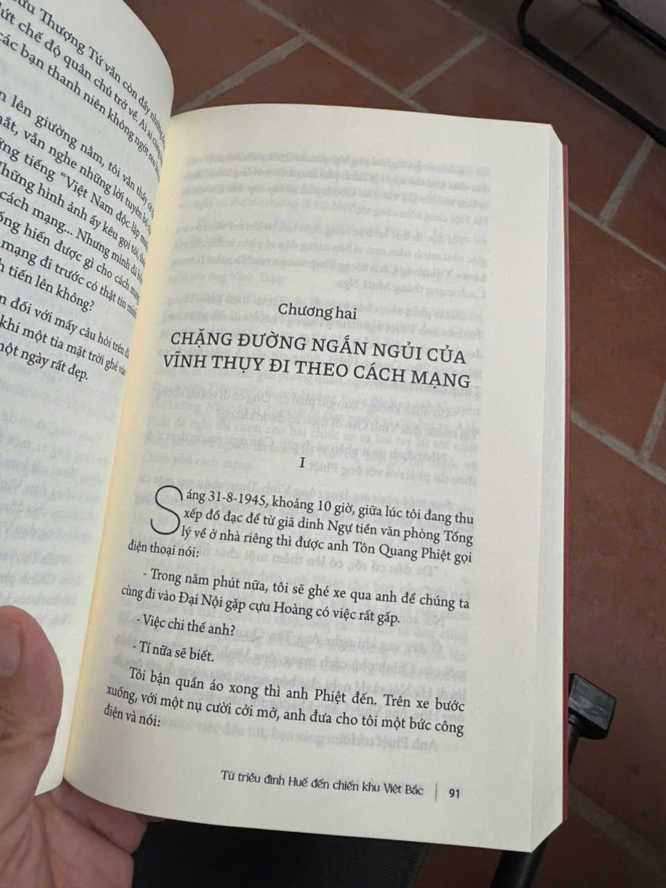 TỪ TRIỀU ĐÌNH HUẾ ĐẾN CHIẾN KHU VIỆT BẮC – Phạm Khắc Hòe – NXB Hội Nhà Văn