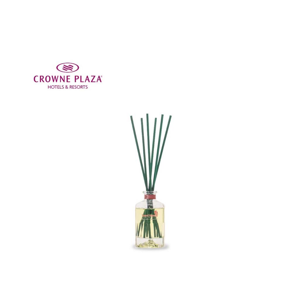 Que mây tán hương khách sạn Crown Plaza