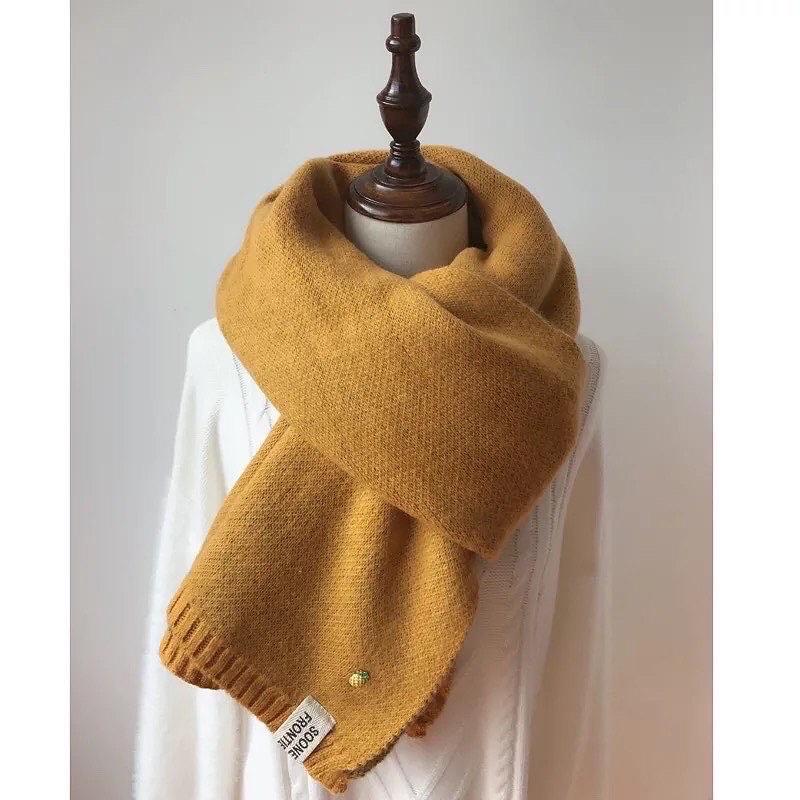 KHĂN LEN QUÀNG CỔ NAM NỮ KHĂN CHOÀNG LEN NAM NỮ VINTAGE MỀM MỊN DÀY CỰC ẤM ĐÍNH KÈM QUẢ DỨA