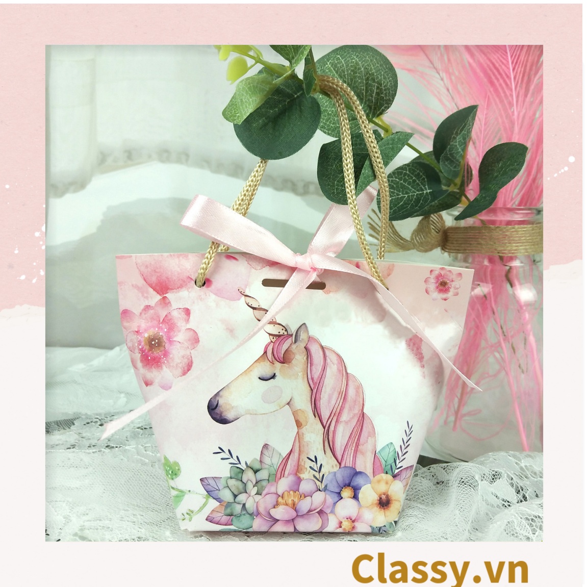 Classy Túi giấy đựng quà thắt nơ in hình dễ thương 14 X 7 X 10 CM đựng son, trang sức, quà tặng đám cưới, lễ tết (Q301)