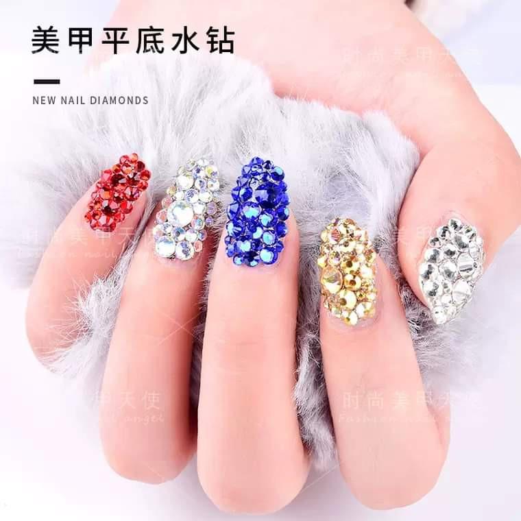 Khay đá chân bạc 1800 viên