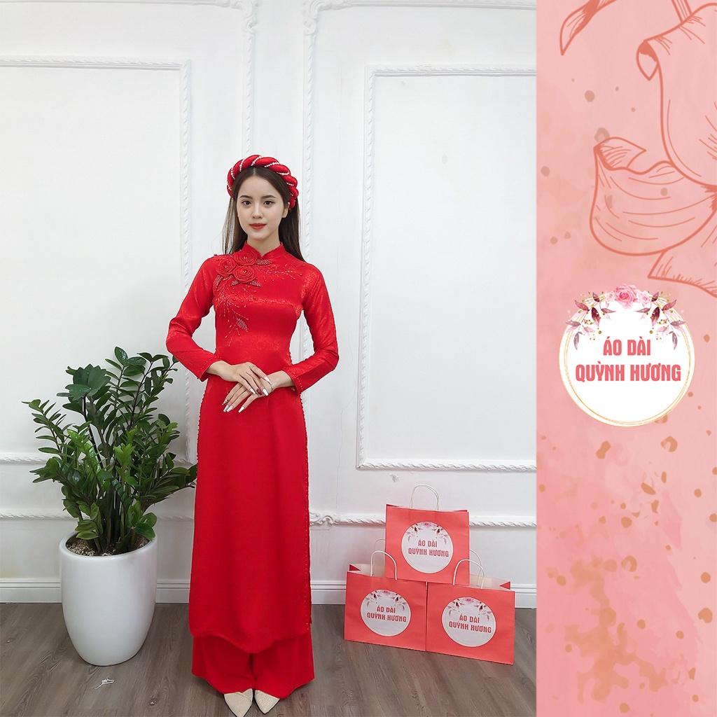 Áo dài truyền thống, áo gấm tơ 4 tà màu đỏ đính hoa thủ công