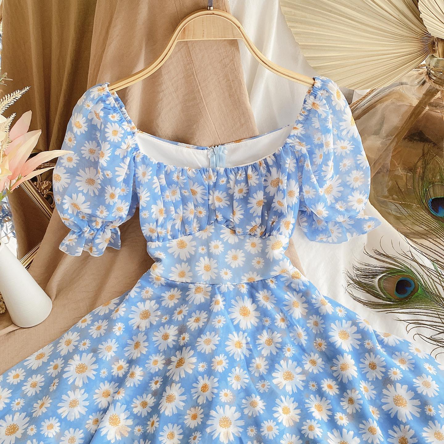Jumpsuit Hoa Xếp Ly Ngực Thắt Dây Eo - Hậu Nguyễn Store