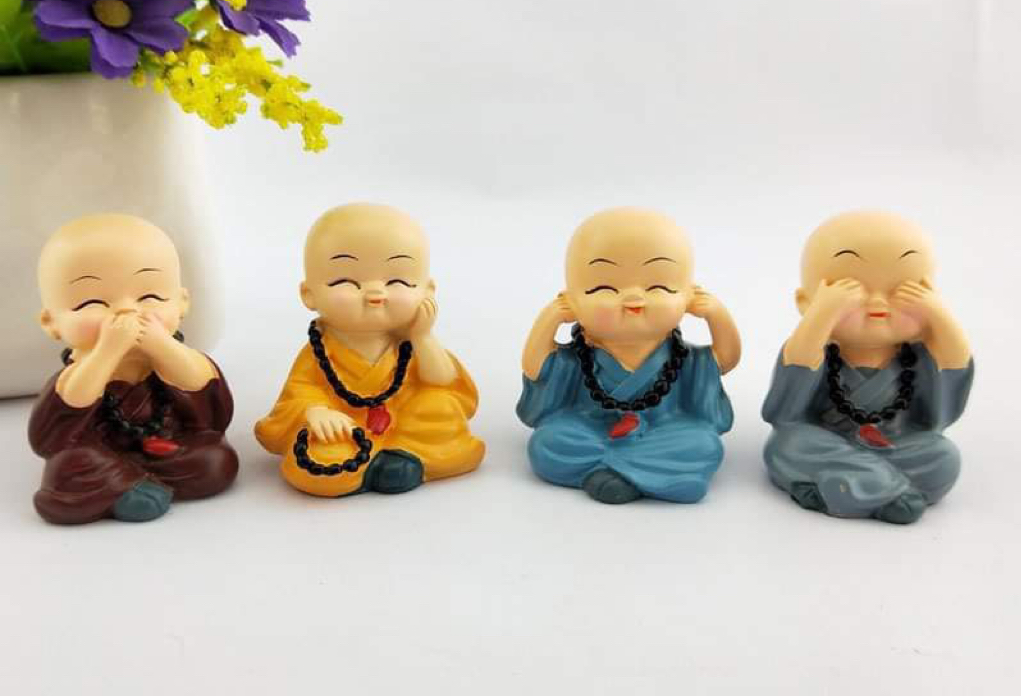 Mô hình 4 chú tiểu có dây chuổi - mô hình trang trí