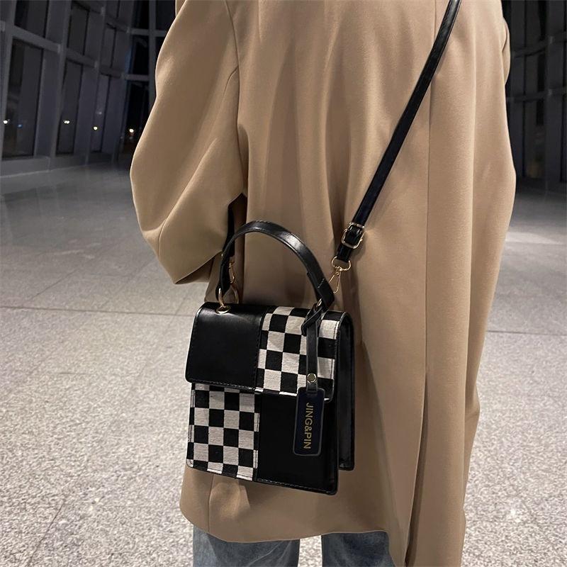 Túi xách ZuCi dáng vuông họa tiết caro 2 quai đeo cầm tay và đeo chéo da mềm phong cách Hàn Quốc