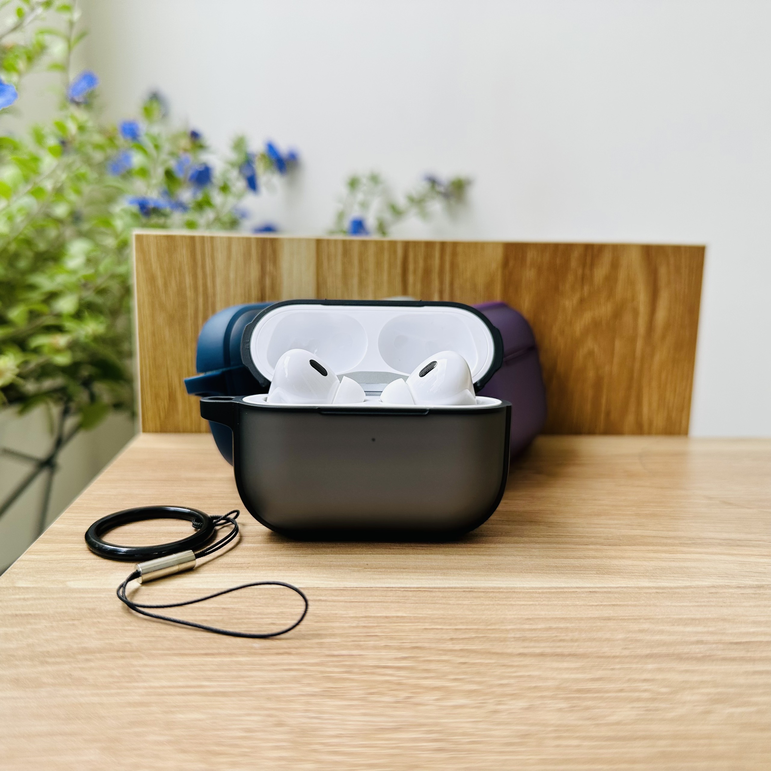 Ốp bảo vệ dành cho Airpods Pro 2 Likgus nhám mờ- Hàng chính hãng