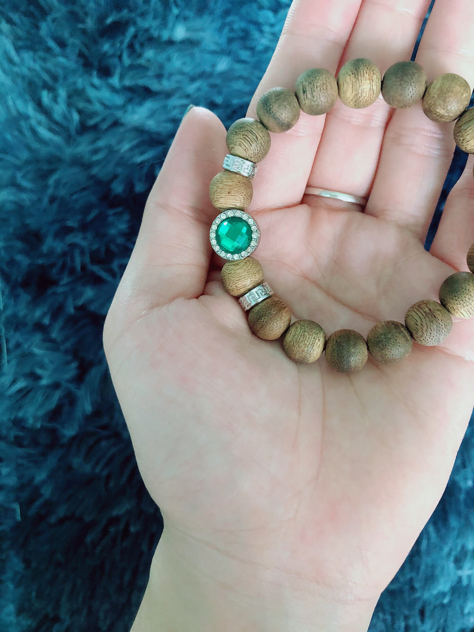 VÒNG TAY TRẦM MIX CHARM CỰC ĐẸP NHIỀU MỆNH