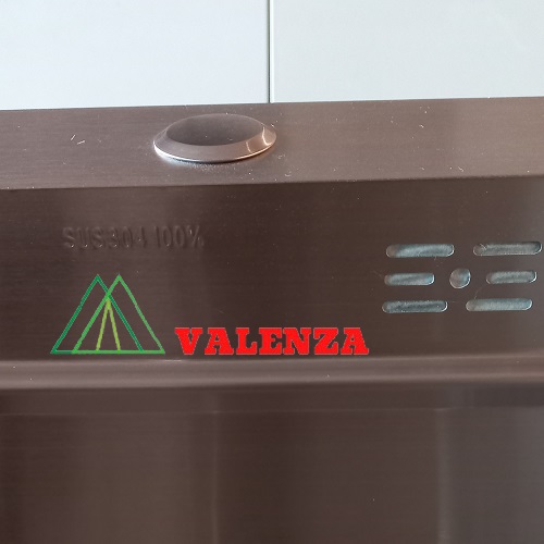 Combo chậu rửa chén bát 1 hố lớn Valenza 7846 inox sus304 chuẩn 100% kèm vòi rửa bát dáng Vuông Valenza sus304, bộ xả to ngăn mùi, khay inox kín-TẶNG BÌNH NƯỚC RỬA CHÉN