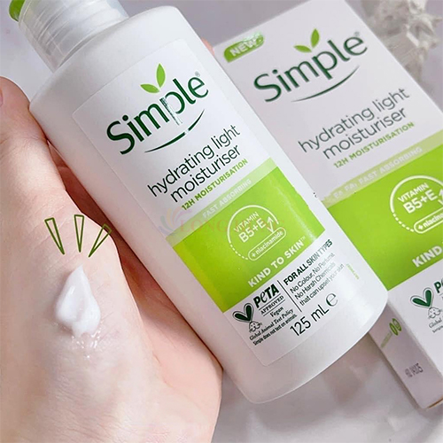 Sữa dưỡng ẩm Simple Hydrating Light Moisturiser giúp cấp ẩm cho da (125ml) - Hàng chính hãng