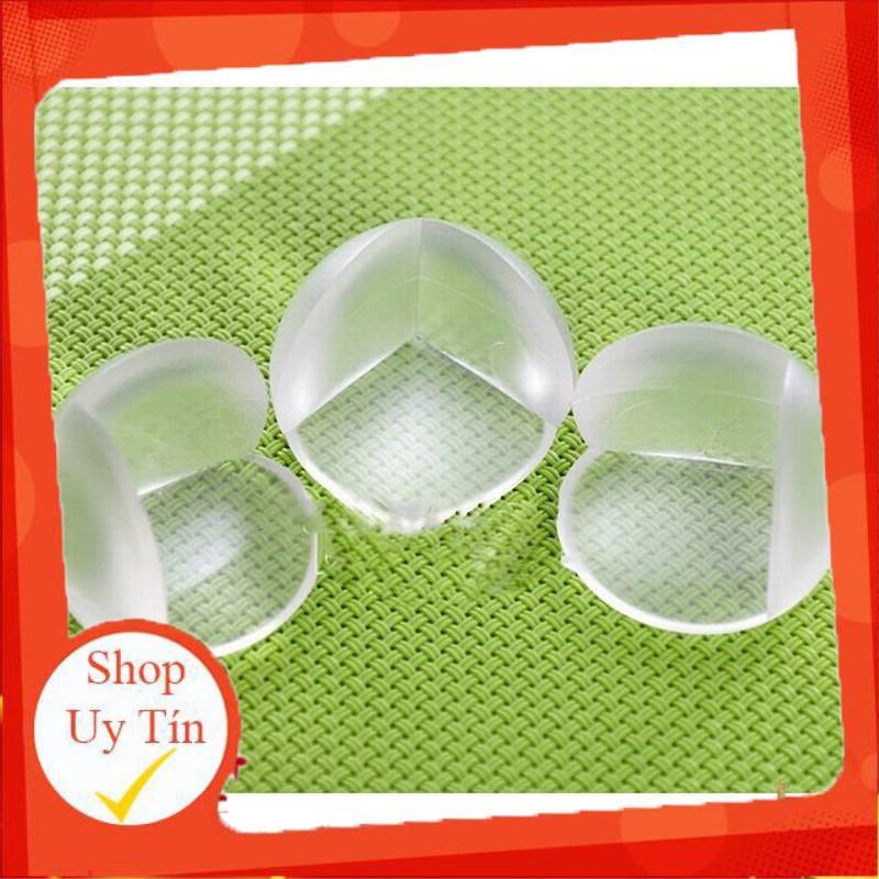 Set 4 chiếc bịt góc bàn silicon kèm kiếng dán