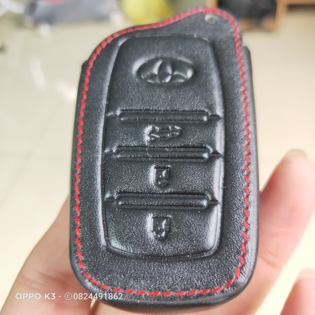 Bao da chìa khóa Xe Toyota Fortuner, Land Cruise chìa 3 nút mẫu khóa thông minh kèm móc treo