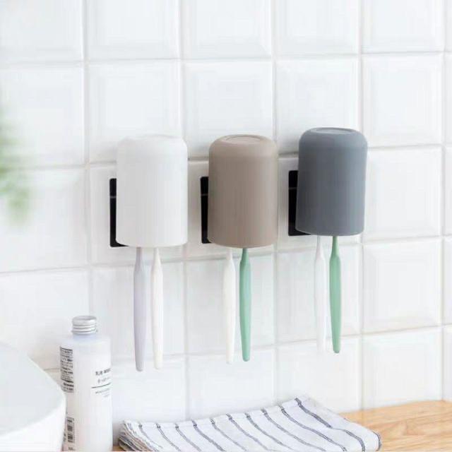 Cốc Đựng Nước Đánh Răng và Giá Để Bàn Chải Đánh Răng Trong Phòng Tắm, Với Miếng Dán Siêu Chắc, Tiện Dụng. Kingler 5216