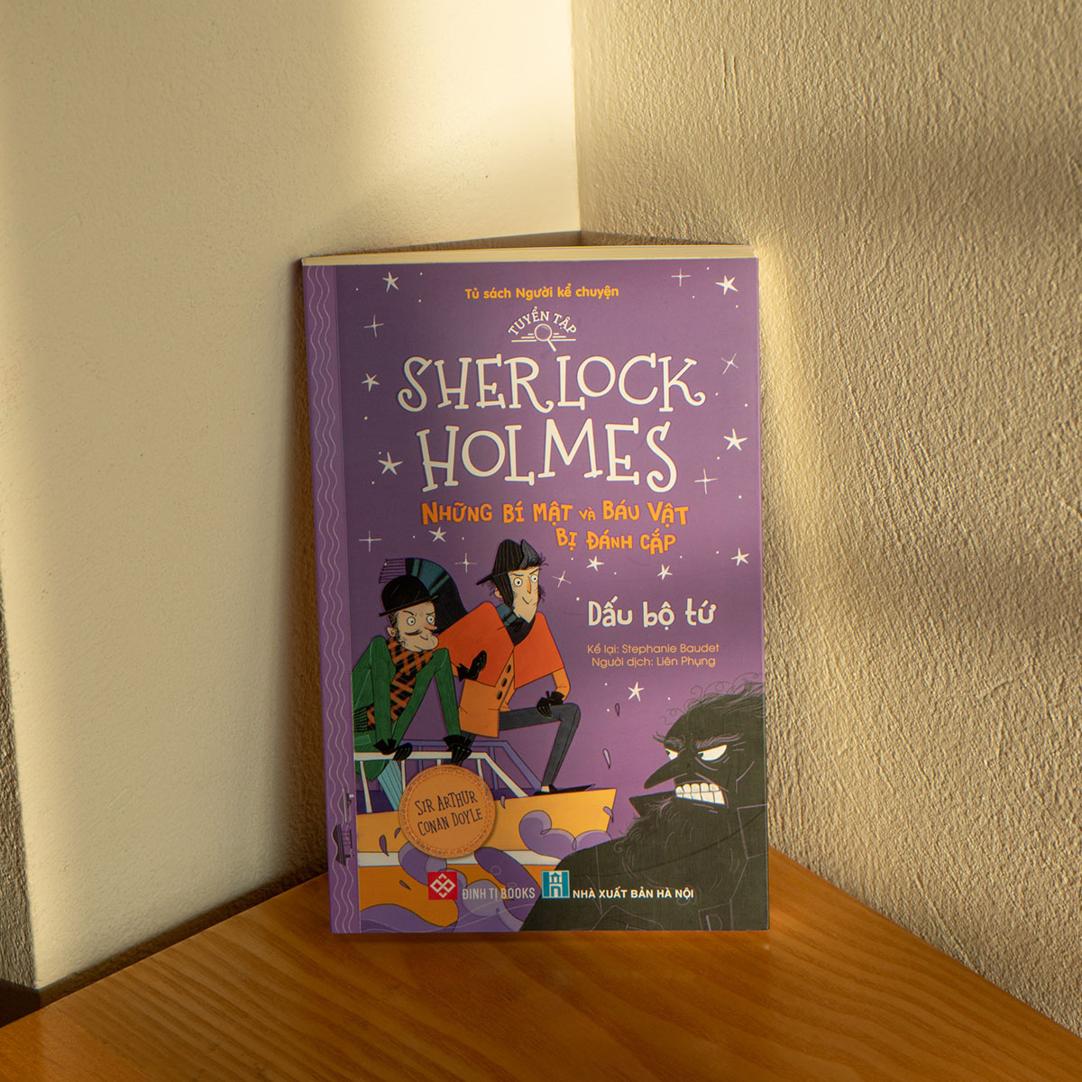 Tuyển tập Sherlock Holmes - Những bí mật và báu vật bị đánh cắp- Dấu bộ tứ