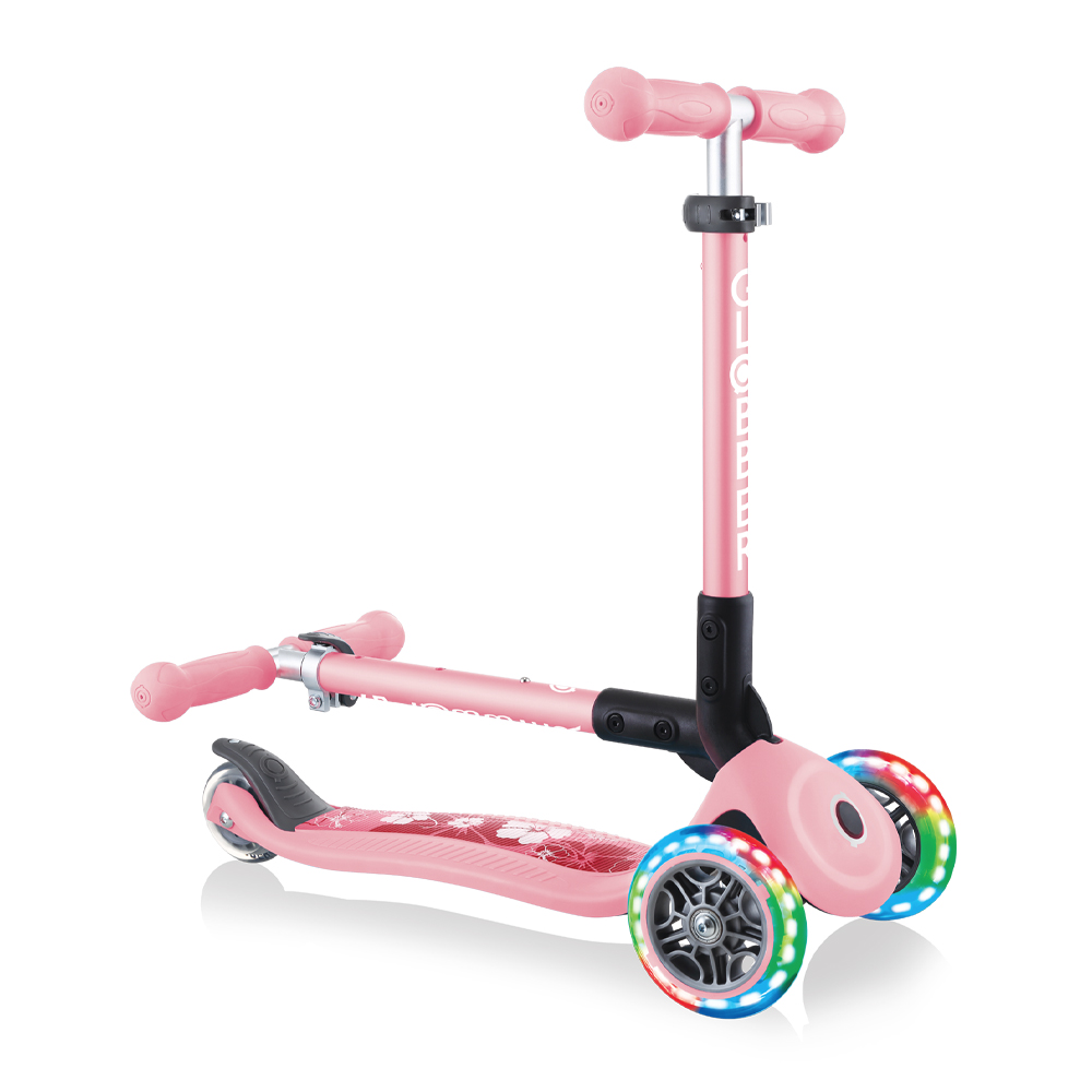 Xe Trượt Scooter 3 Bánh Gấp Gọn Có Bánh Xe Phát Sáng Globber Junior Fantasy Cho Trẻ Em Từ 2 Đến 6 Tuổi - Hồng Pastel Có Họa Tiết
