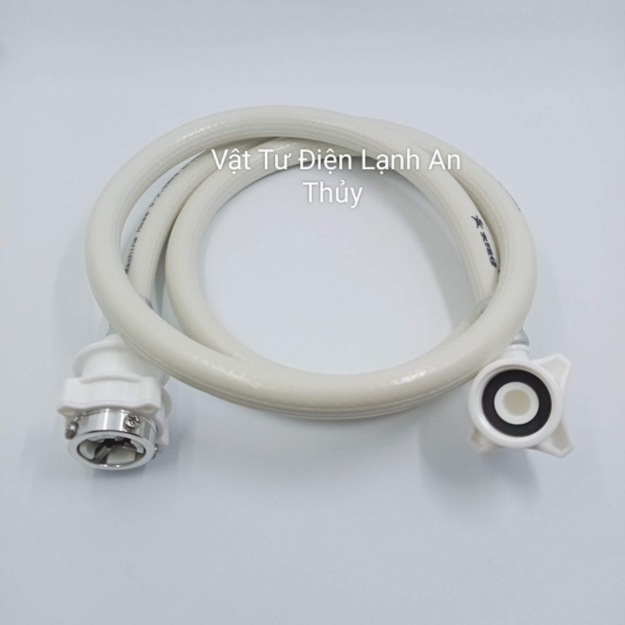 Dây cấp nước máy giặt 1.5 mét màu trắng - Dây nước vào máy giặt 1.5 mét - Dây dẫn nước vào máy giặt 1.5 mét