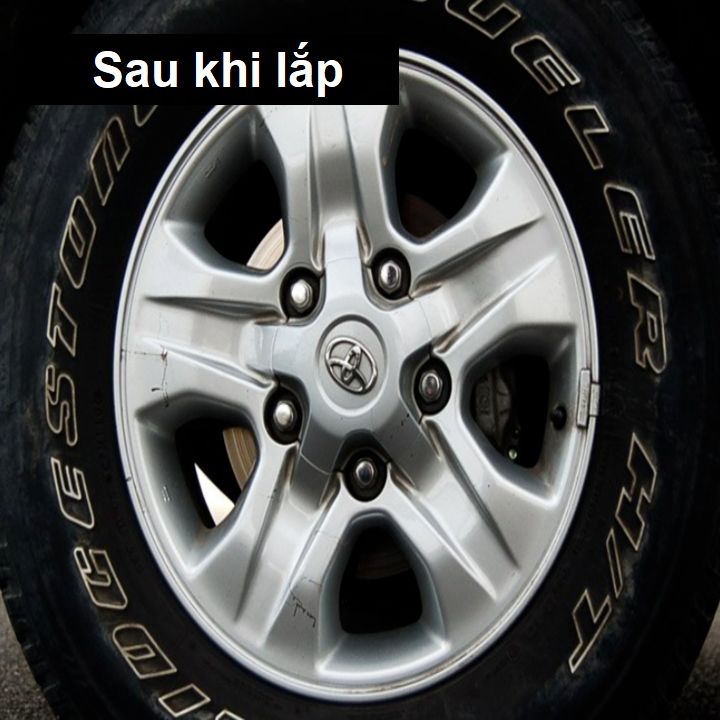 Logo chụp mâm, ốp lazang bánh xe ô tô Toyota Land Cruiser 2005-2006