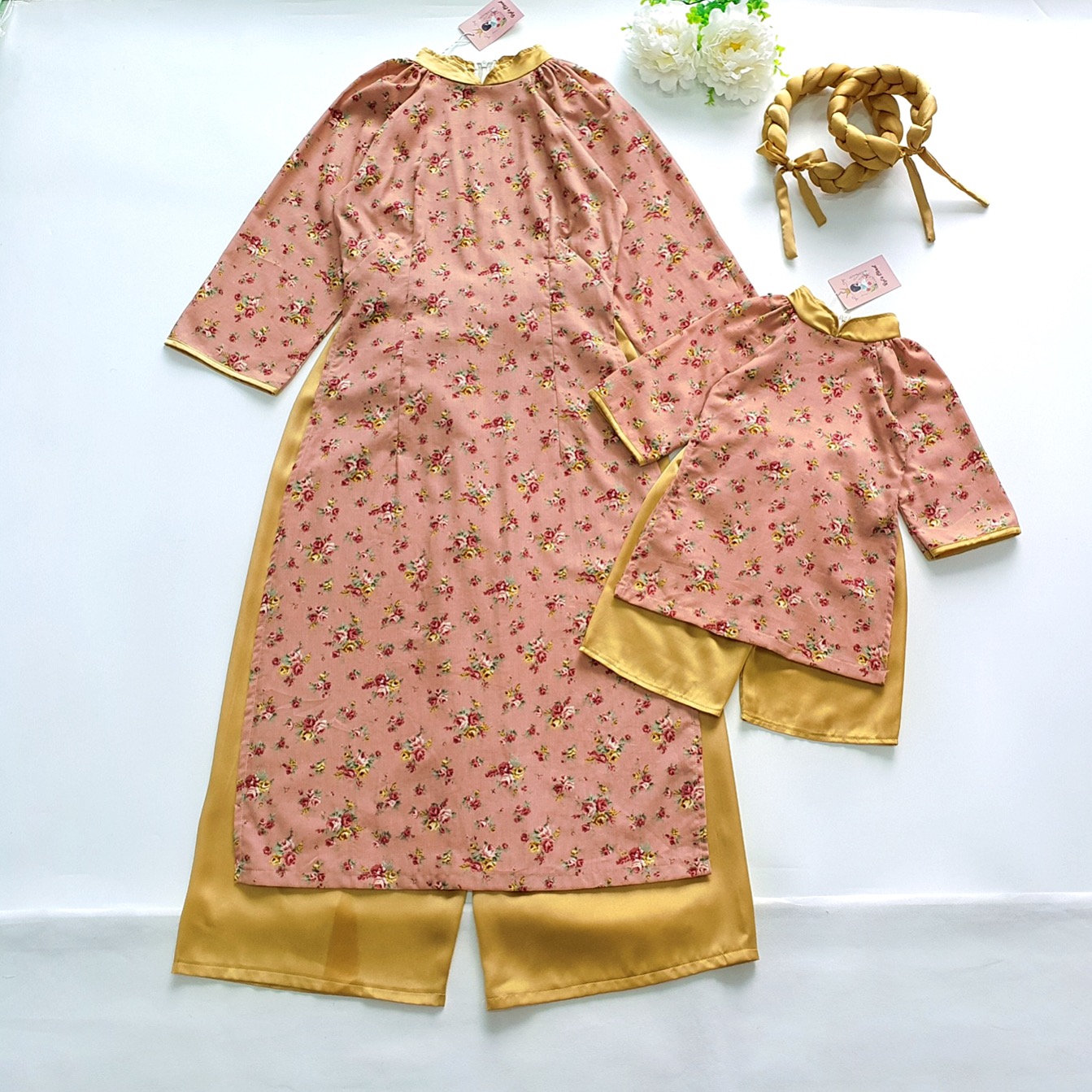 Áo Dài Cách Tân Nhung Tăm Phối Đỏ Cao Cấp Kèm Mấn Cho Mẹ Và Bé 4-64kg