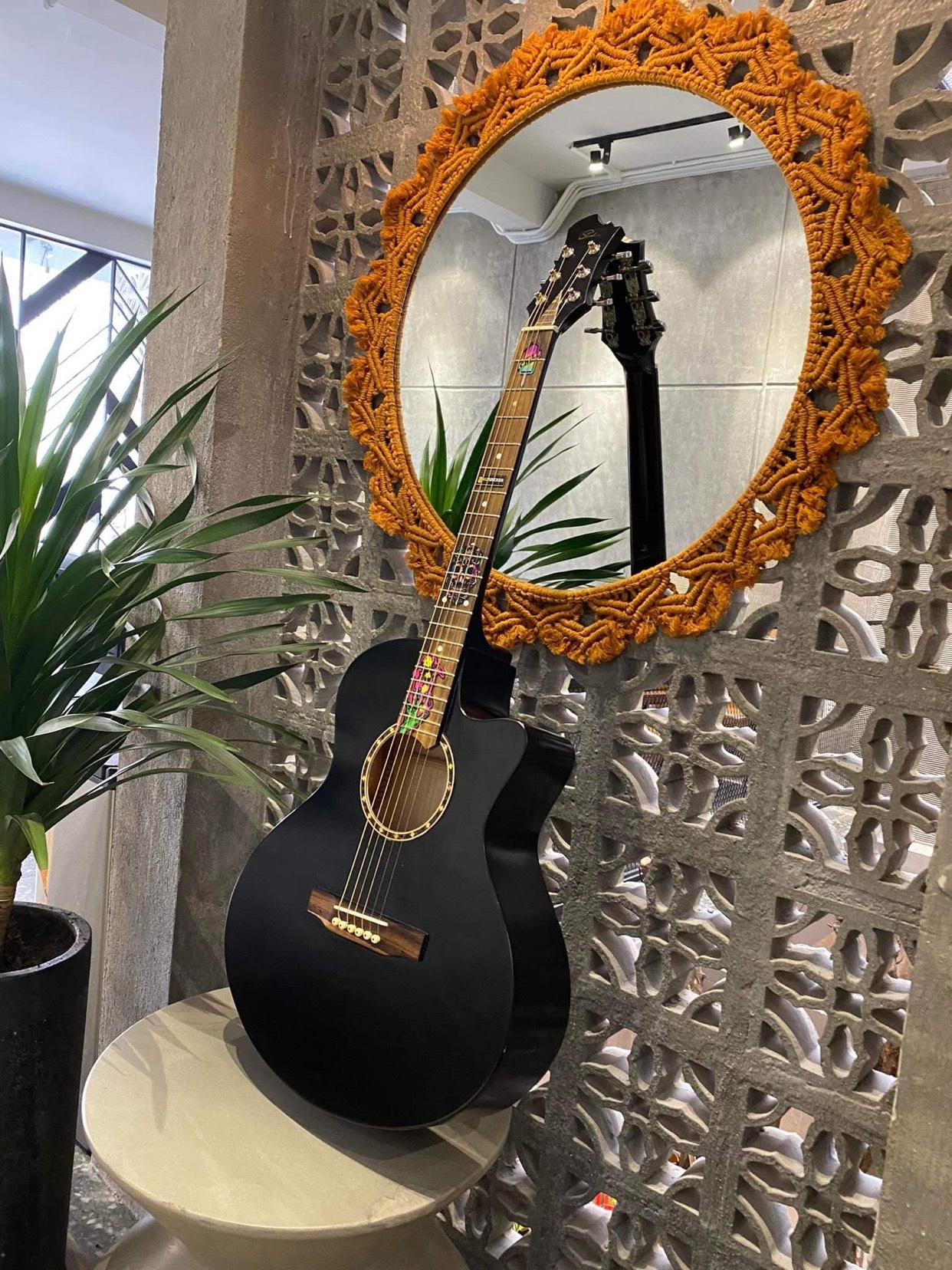 Đàn Guitar Acoustic ST-X1 Full size chất liệu gỗ nhập khẩu (màu đen) có ty chỉnh cần tặng kèm đầy đủ phụ kiện