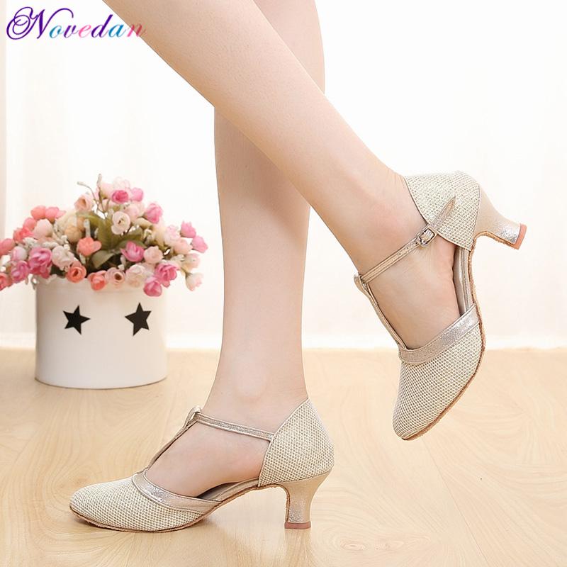 Giày khiêu vũ dành cho phụ nữ Thương hiệu giày khiêu vũ hiện đại mới đóng ngón chân Salsa Ballroom Tango Latin Giày dành cho nữ phụ nữ phụ nữ Color: Gold 5.5cm Heel Shoe Size: 6
