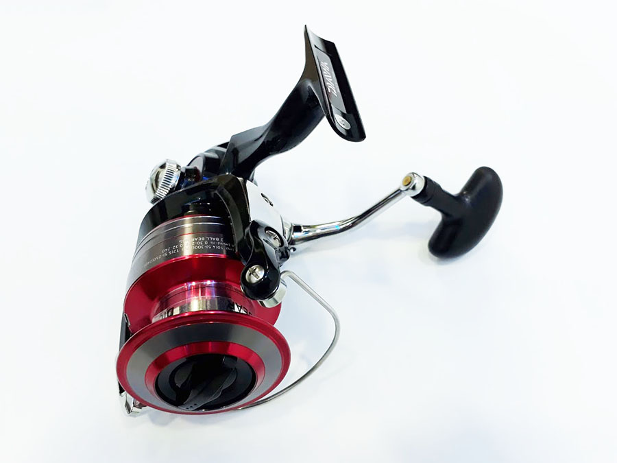 Máy Câu Cá Daiwa MG S