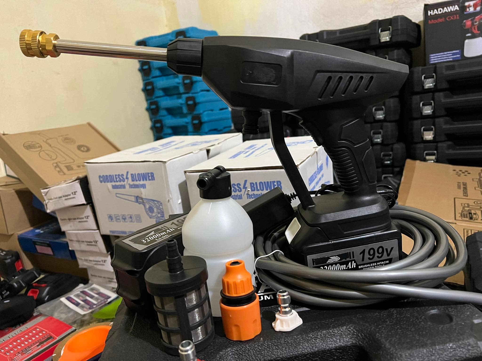 Máy Rửa Xe Chạy Pin 199V pin Dùng Cho Gia Đình Và Chuẩn Gara, Rửa Ôtô Xe Máy Cao Cấp Xịt Tạo Bọt Tuyết,máy tưới cây