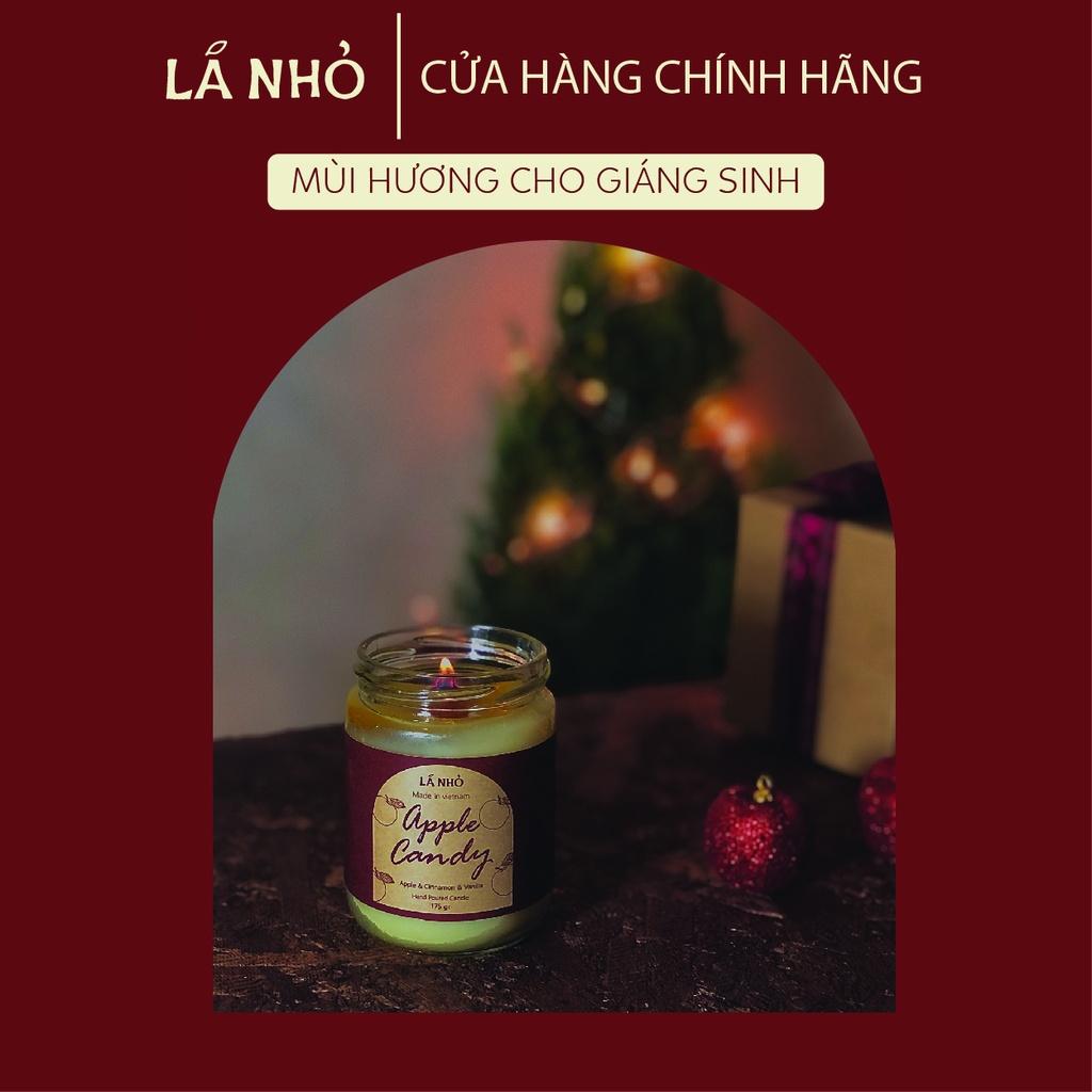 Nến thơm Apple Candy - Nến thơm Lá Nhỏ - Phiên bản giới hạn Giáng Sinh 2021 - Mùi Táo Ngọt + Vanilla + Quế - An toàn