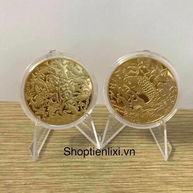 Đồng xu cá chép mạ vàng - phong thủy may mắn .