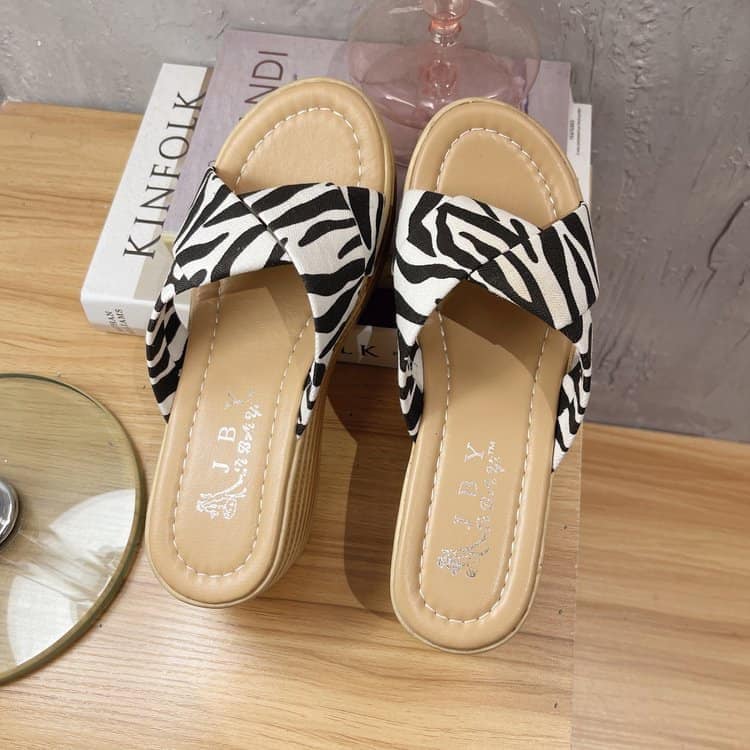 Dép Đế Xuồng Quai Xoắn Cao 7cm Sz 38