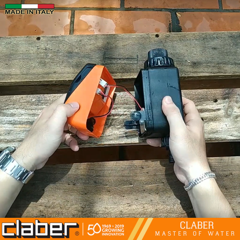Bộ van hẹn giờ tưới cây Aquauno Video 6 Plus Claber 8413, 6 lần tưới trong ngày