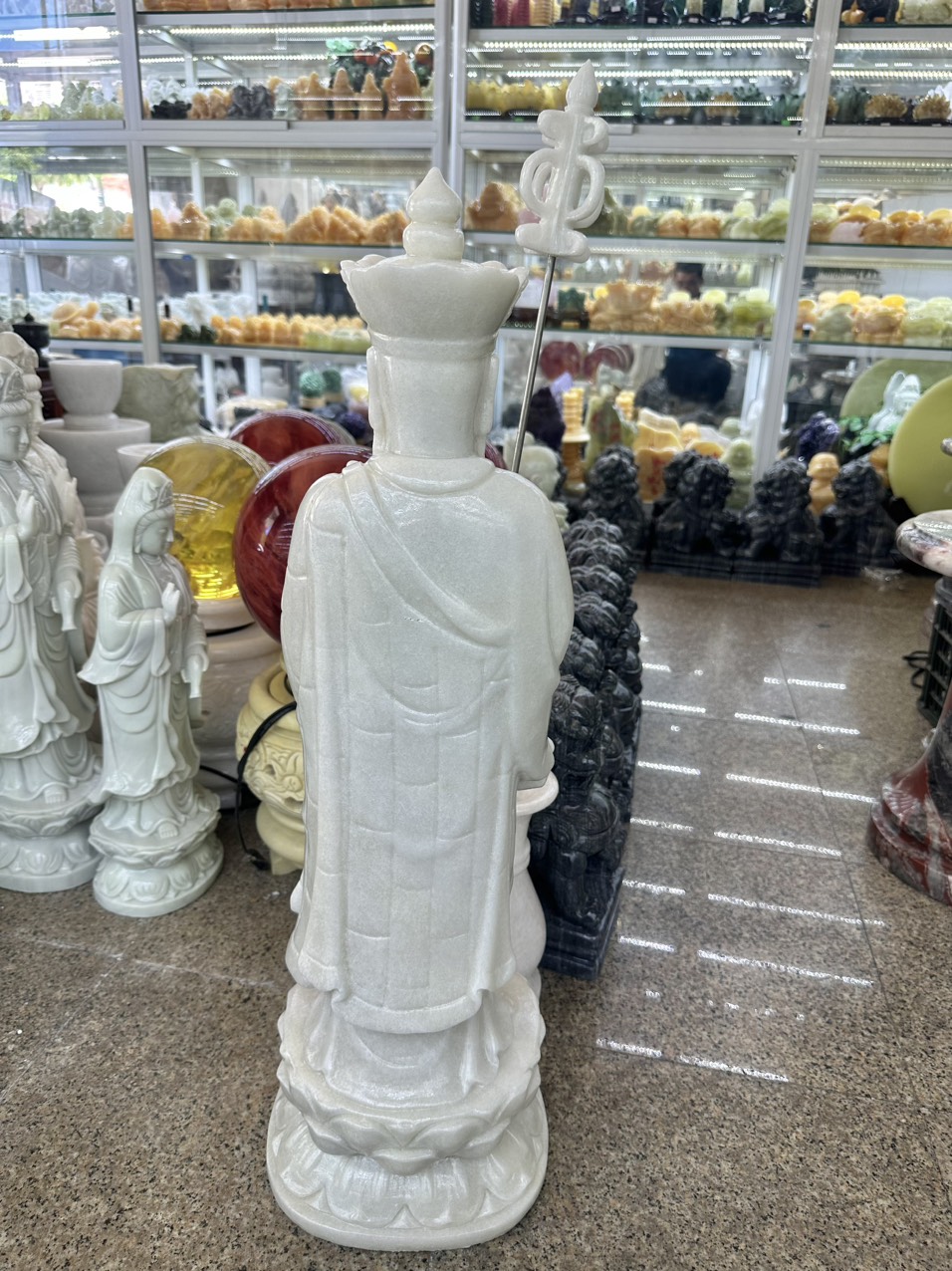 Tượng địa tạng vương bồ tát đứng đài sen đá cẩm thạch trắng - Cao 70 cm