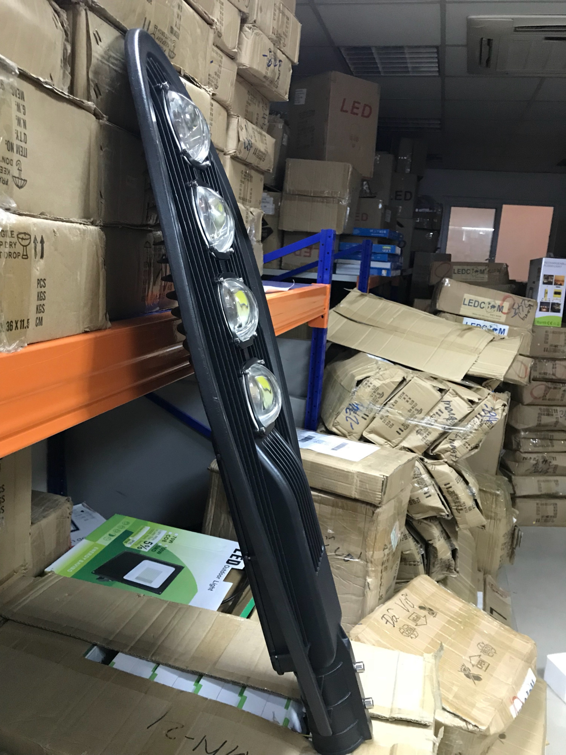 Đèn đường cao cấp 200w